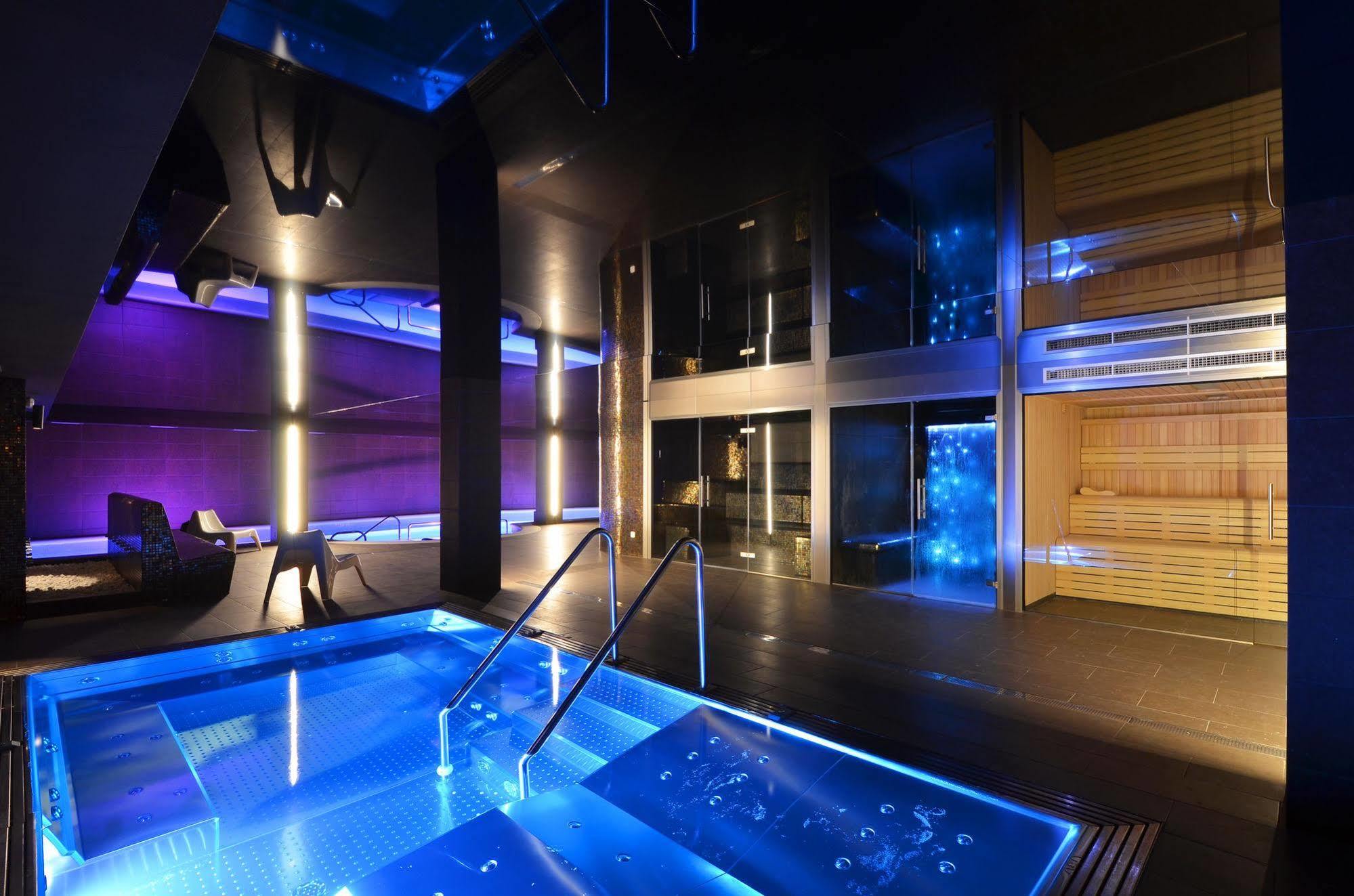 Hotel Spa Acevi Val D'Aran Vielha Dış mekan fotoğraf